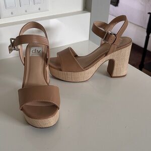 DV by Dolce Vita Women's Brown Platform Heels